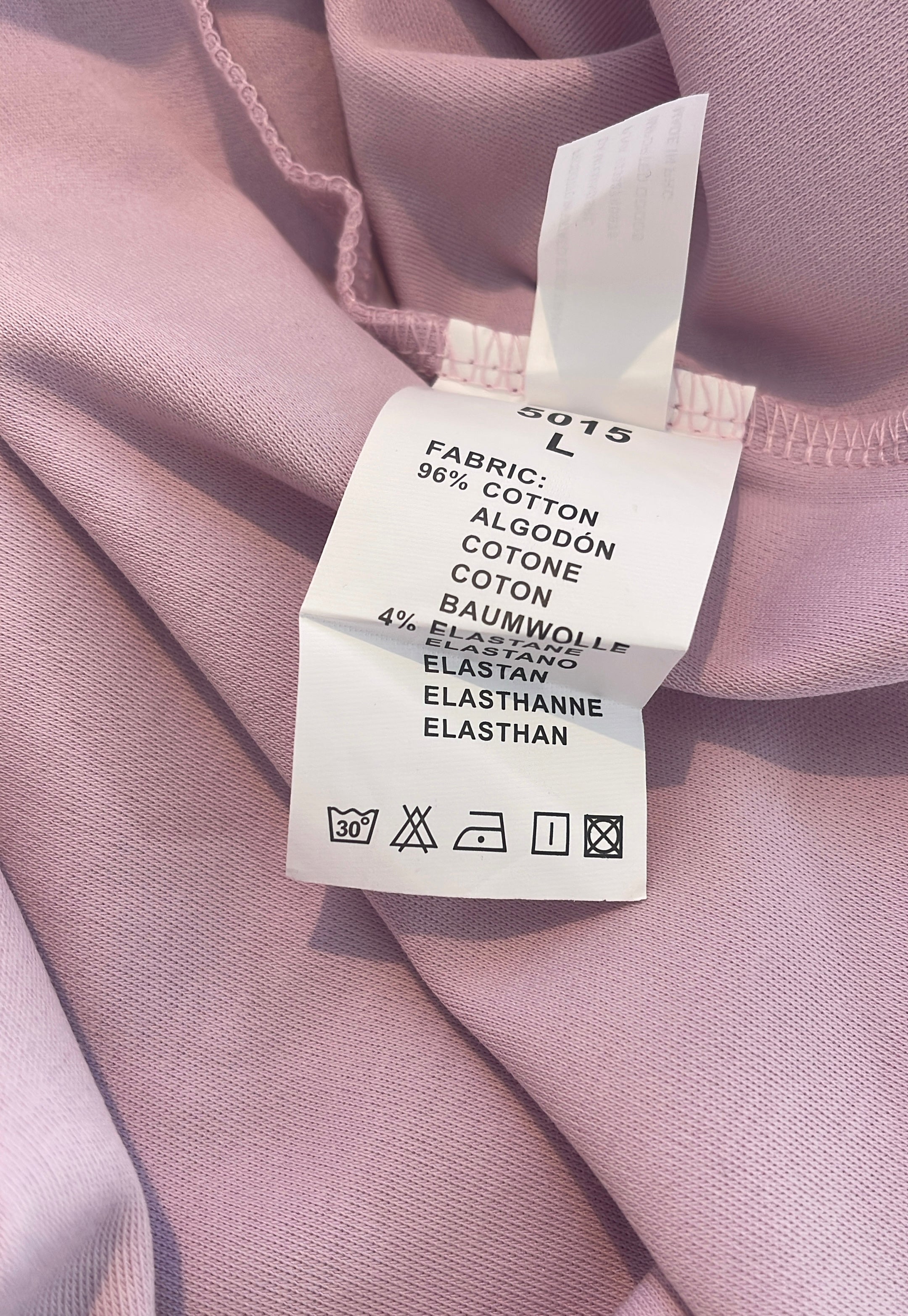 Kurzes T-Shirt