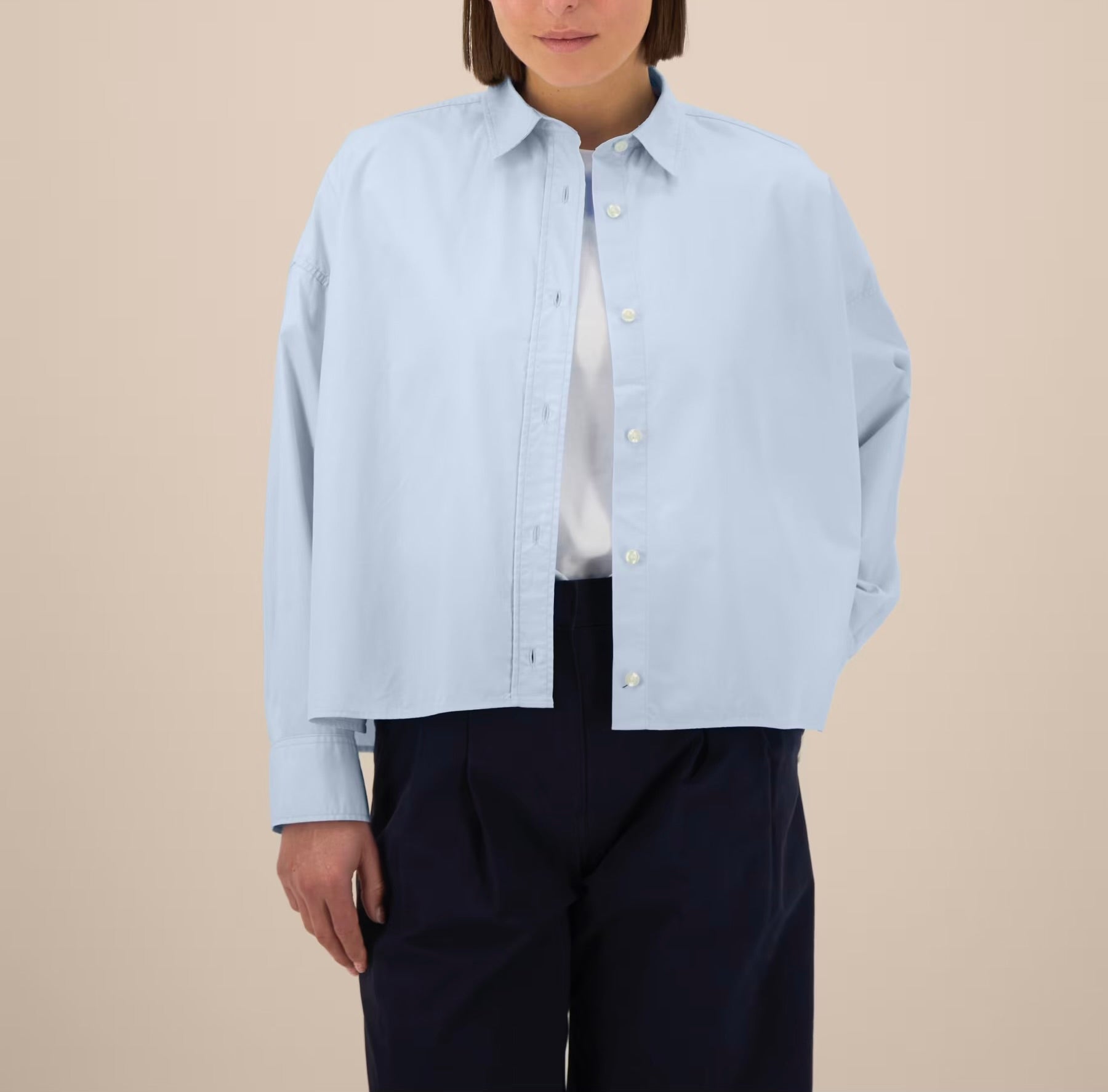 Kurze Bluse in Oversize